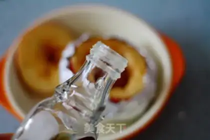 Make Maple Cinnamon Taffy baked apples step 5