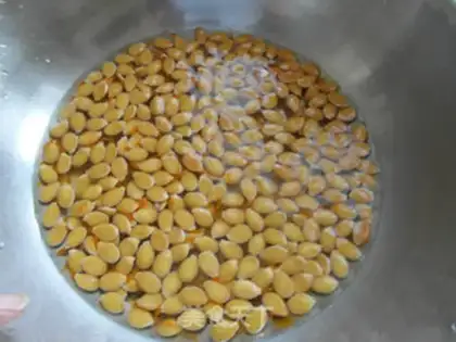 Make Pumpkin seeds step 1