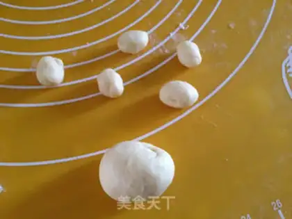 Make Little foot bread step 3