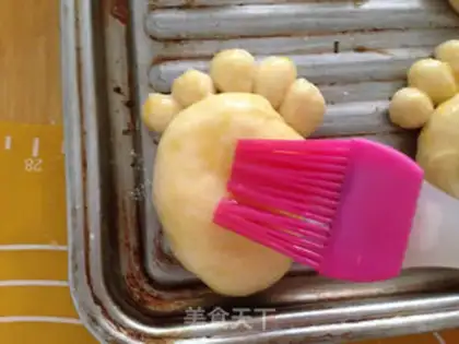 Make Little foot bread step 7