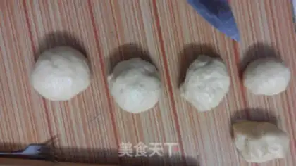 Make Christmas bread step 2