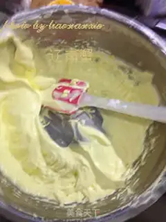 Make Multi-layer birthday cake step 48