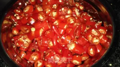 Make Homemade chili sauce step 1
