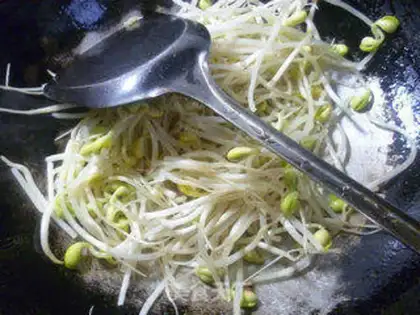Make The onion sprouts step 2
