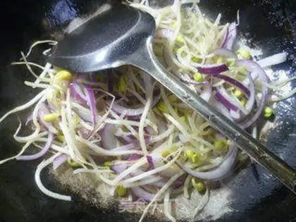 Make The onion sprouts step 3