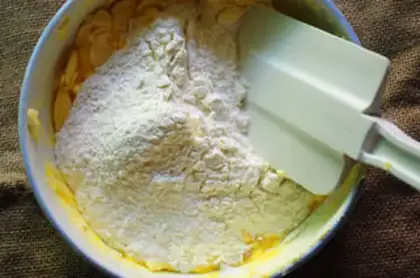 Make Butter date cookies step 3