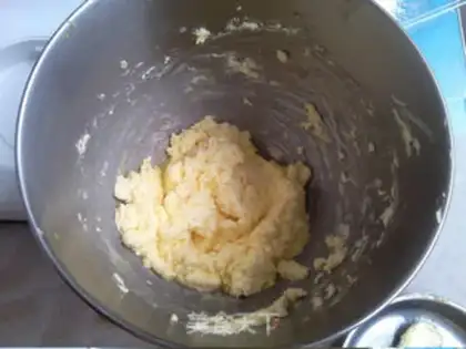 Make Orange mashed cake step 6