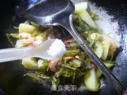 Make Shrimp snow and potatoes step 7