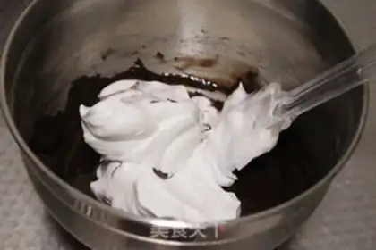 Make Chocolate cupcakes step 8
