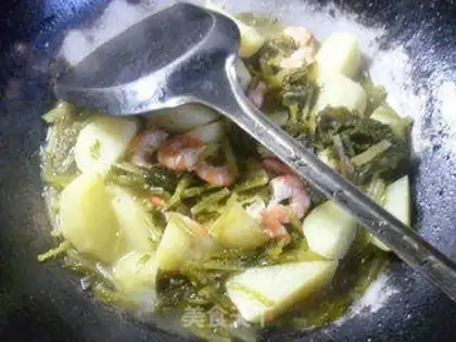 Make Shrimp snow and potatoes step 9