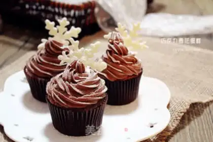 Make Chocolate snowcake step 13