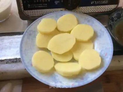 Make Cracked potato chips step 1