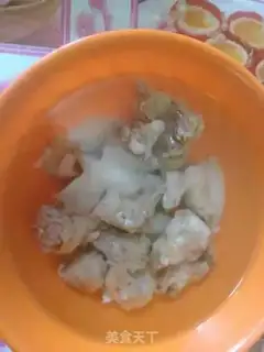 Make Chicken screech in the field step 3