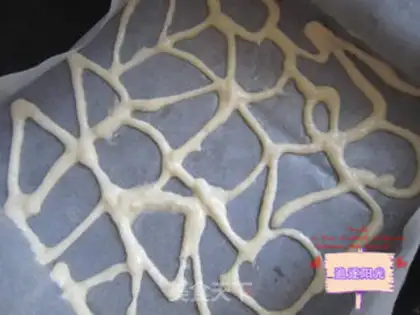Make A giraffe cake roll step 4