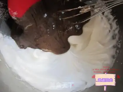 Make A giraffe cake roll step 9