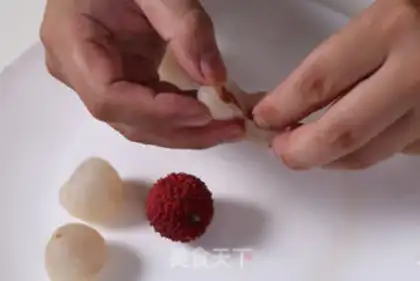 Make A silver spoon step 0