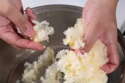 Make A silver spoon step 1