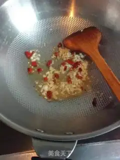 Make A soybean sprouts, a potato fan step 2
