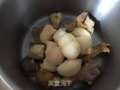 Make Puffed chicken soup step 5