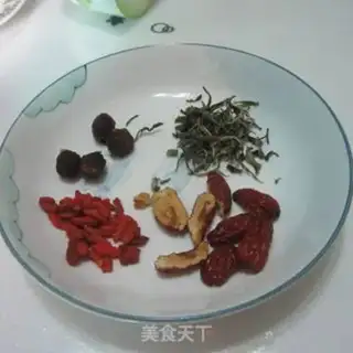 Make Cinnamon char tea step 1