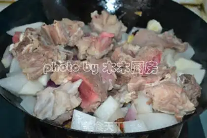 Make walnut radish lamb chops step 3