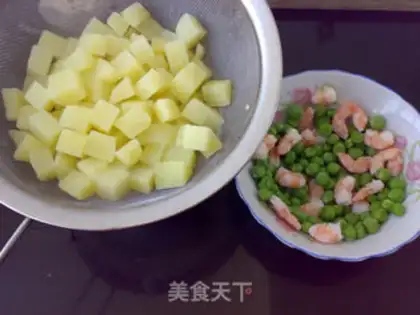 Make Potato shrimp salad step 3