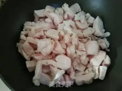 Make Get the pig oil step 1