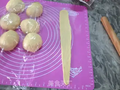 Make Pumpkin rolls step 8