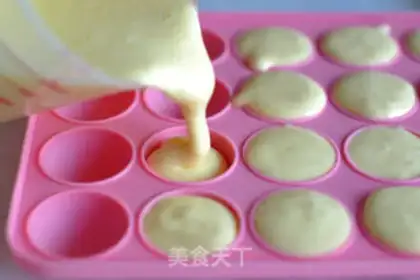 Make Lollipop cake step 5