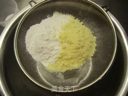 Make French dessert Macalon step 1