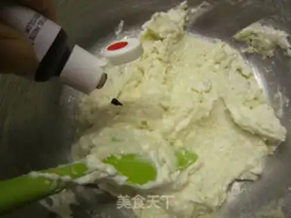 Make French dessert Macalon step 8