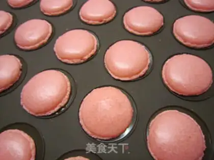 Make French dessert Macalon step 14