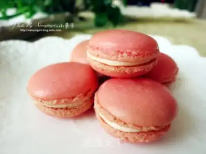 Make French dessert Macalon step 16