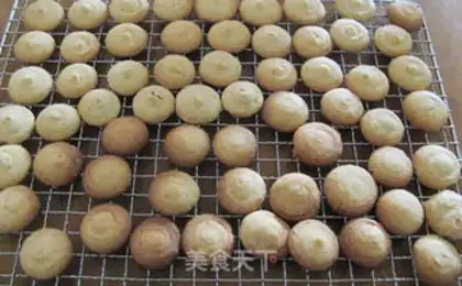 Make Peanut cookies step 9