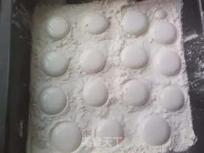 Make Cat claw marshmallows step 9
