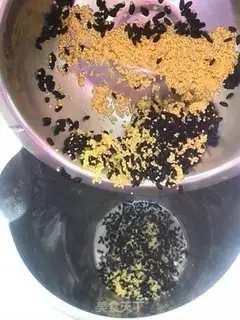 Make Powder rice oatmeal step 1