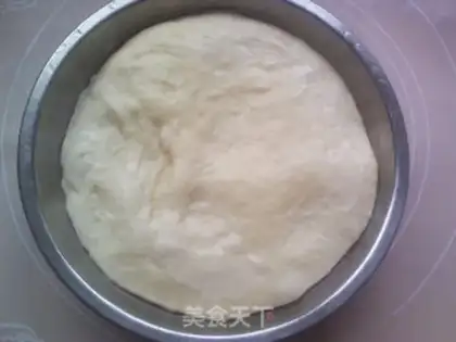 Make Christmas bread step 3