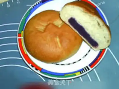 Make The purple melon bread step 14