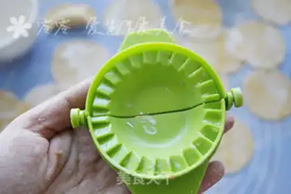 Make Stripe dumplings step 8