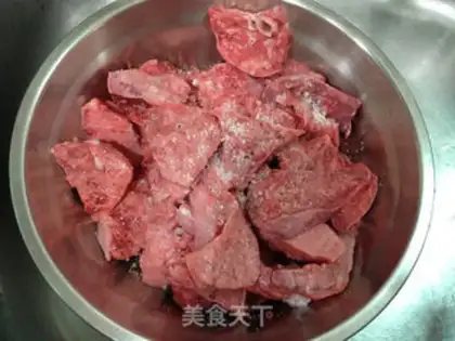 Make Olive stew pig lungs step 1