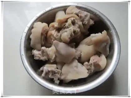 Make Yellow pig hoof step 1