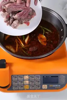 Make Yumura beef noodles step 3