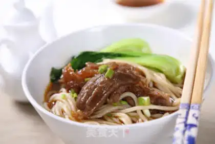 Make Yumura beef noodles step 5