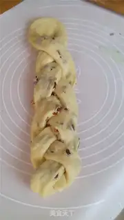 Make Red-tree-bread step 9