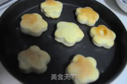 Make Butter pretzels step 11