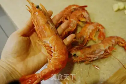 Make Garlic shrimp step 1