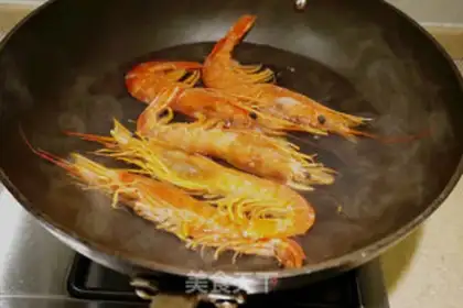 Make Garlic shrimp step 3