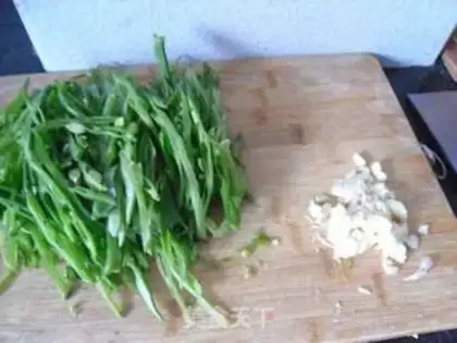 Make Garlic lentils step 1