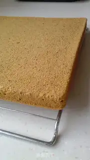 Make Red date cake step 13