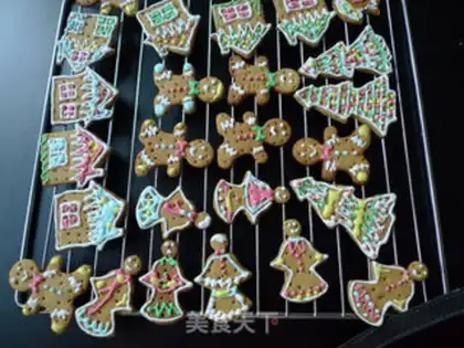 Make Frozen gingerbread man step 14